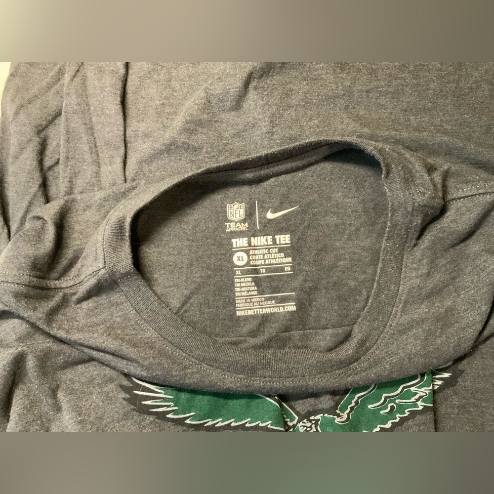 Nike Dark Gray T-Shirt Eagles NFL - Picture 2 of 2